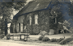 126006 Gezicht op de boerderij Sophia's Hoeve (Lageweide 7) te Utrecht.N.B. Het adres is ca. 1950 gewijzigd in Lageweide 29.